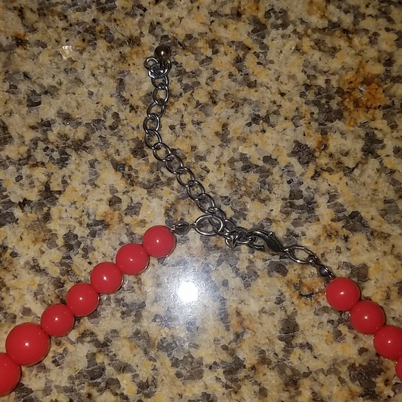 Authentic 1950's Orange Graduating Pearl Bead Necklace w Lobster Claw Closure - Picture 4 of 8